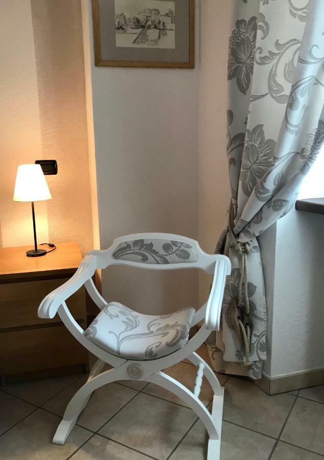 Le Coin Cache Apartment Introd Bagian luar foto